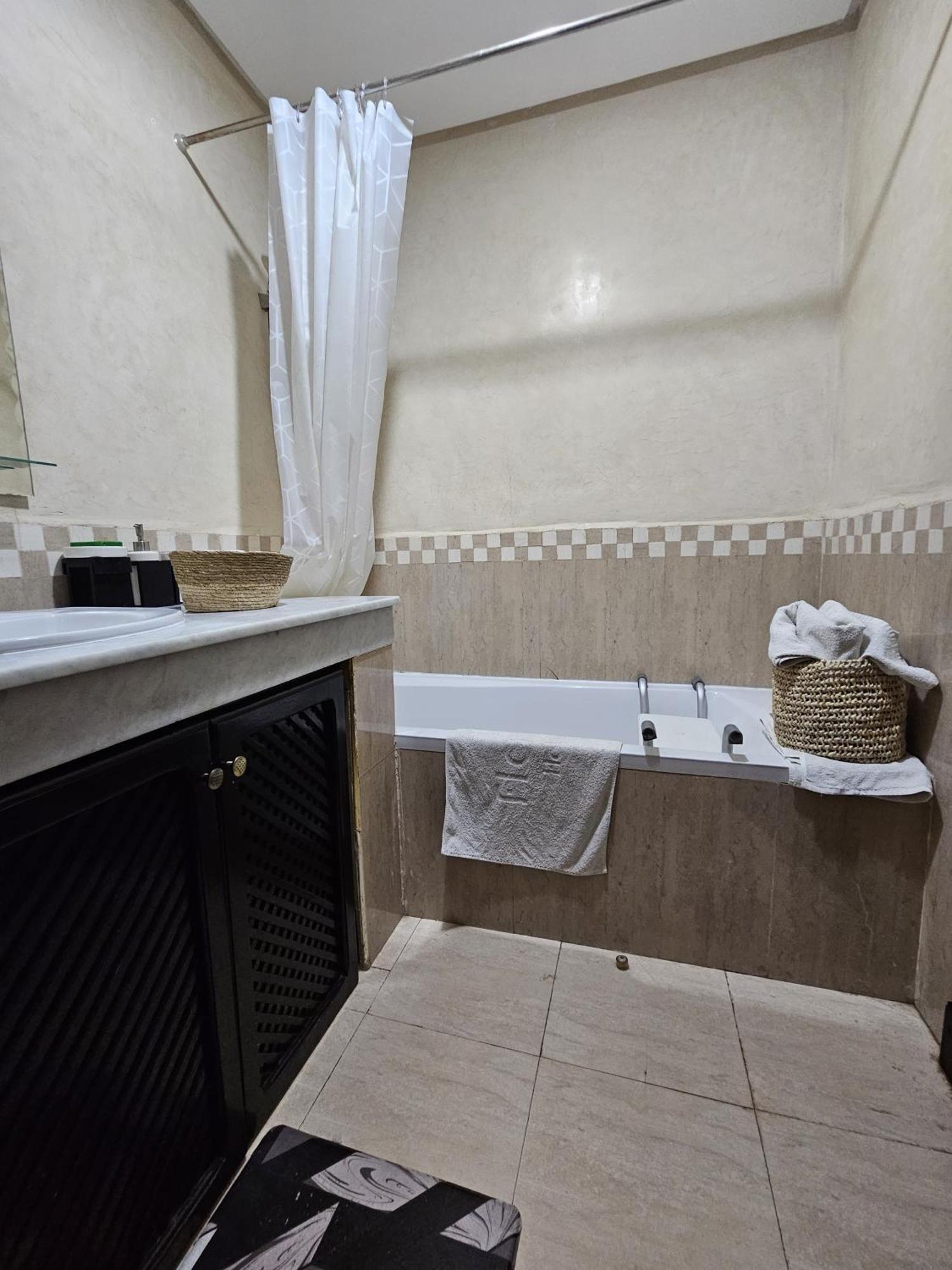 Appartement Douillet Au Centre Gueliz Марракеш Экстерьер фото